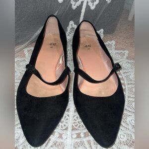 H&M Pointed Toe Flats